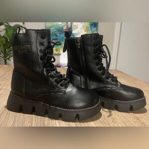 Black Pleather Platform Women's Boots, Size 38/7.5